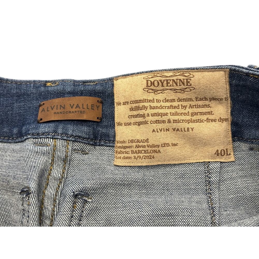 Alvin Valley Doyenne Degrade Wash Ombre Flare Jeans NWT Size 40 Regular - Picture 6 of 8
